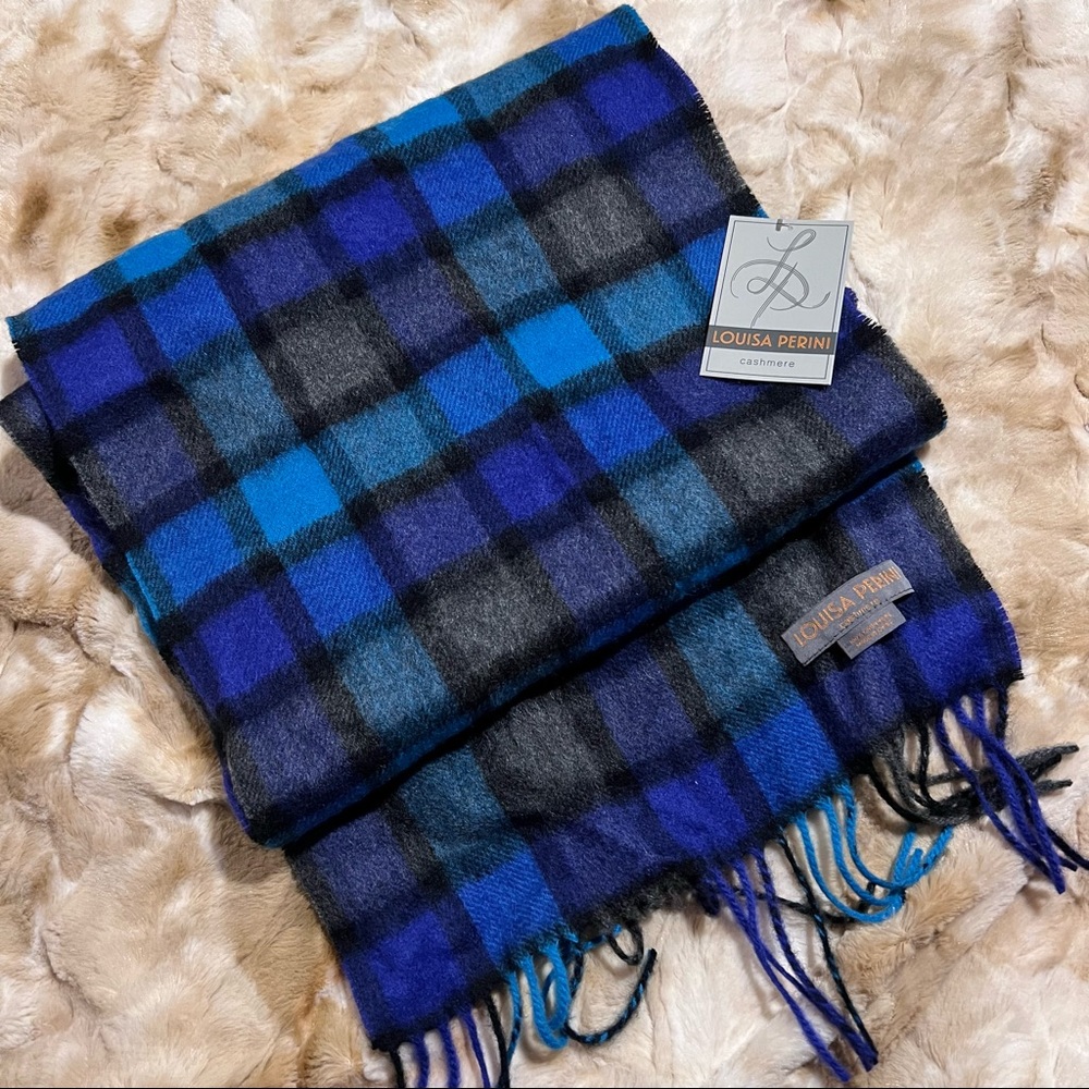 NWT Louisa Perini Cashmere Scarf
